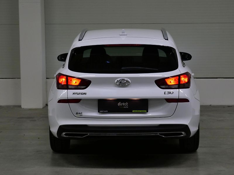 Hyundai i30 - fotka 6 z 26