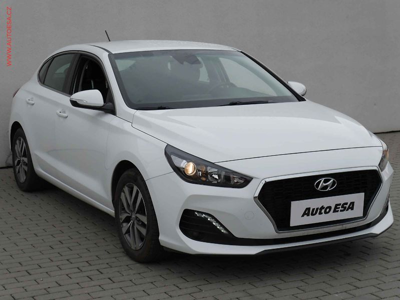 Hyundai i30 (2018) 1.4 T-GDI, 1.maj,ČR, servis - fotografie inzerátu
