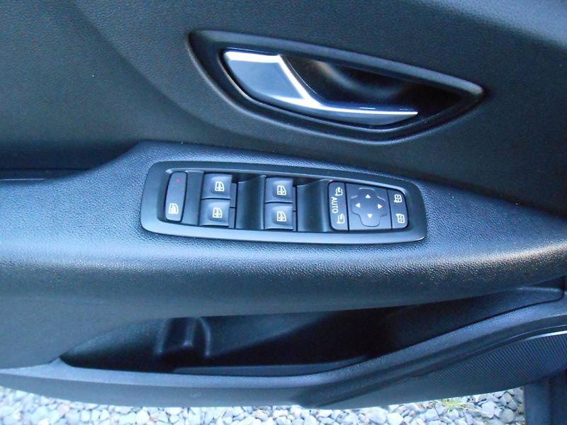 Renault Scénic 1.8DCi,CHROM, LED,122000KM - fotka 30 z 43