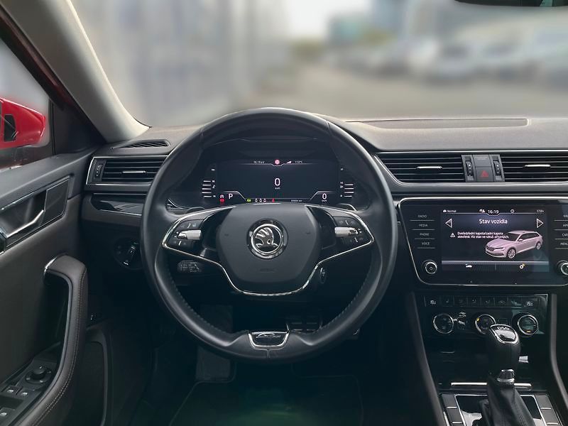 Škoda Superb 2.0 TSI 140kW L&K Combi DSG - fotka 11 z 18