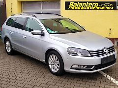 Volkswagen Passat *SERV.KNÍŽKA,AUT.PARKOVÁNÍ   - fotografie inzerátu