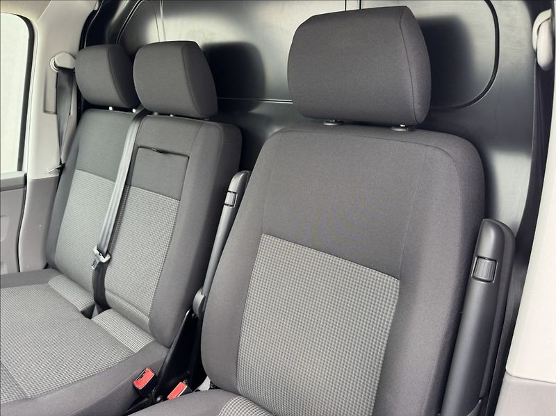 Volkswagen Transporter 2,0 TDI L1H1 DPH 1.maj původČR - fotka 29 z 50
