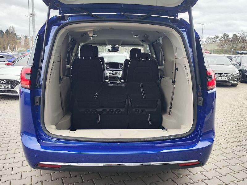 Chrysler Pacifica 3.6 VVT/214kW V6 Touring L - fotka 9 z 36