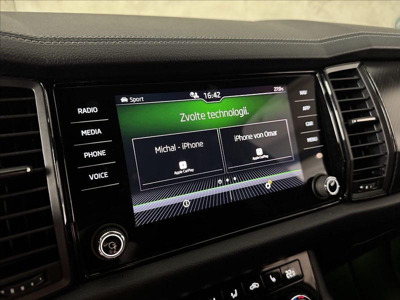 Škoda Kodiaq 2,0 TDi  DSG Sportline Virtual - fotka 36 z 47