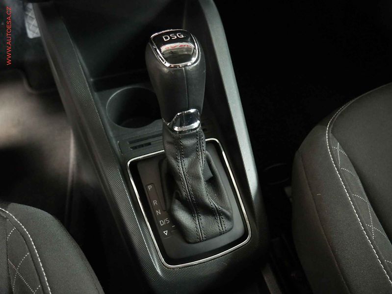 Škoda Fabia (2014) 1.2TSI, DSG - fotka 17 z 20