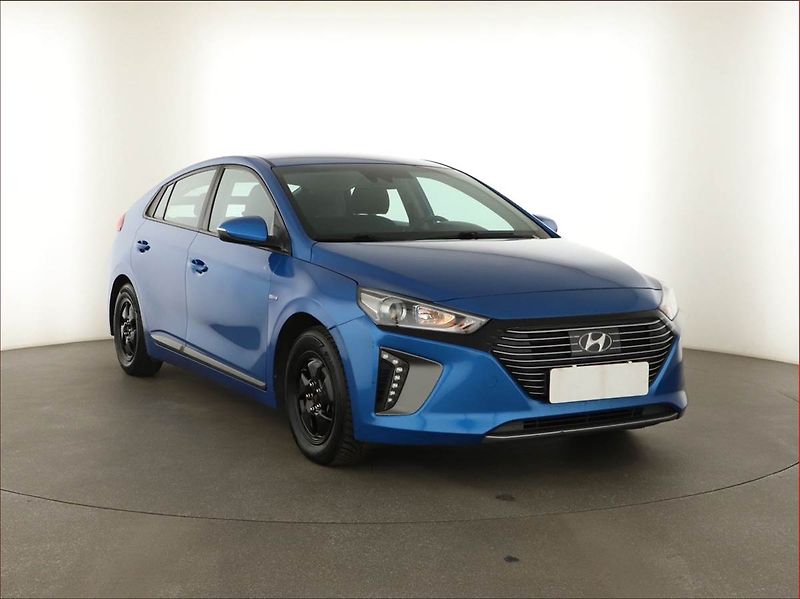 Hyundai Ioniq (2017) Hybrid, Automat, Serv.kniha - fotografie inzerátu