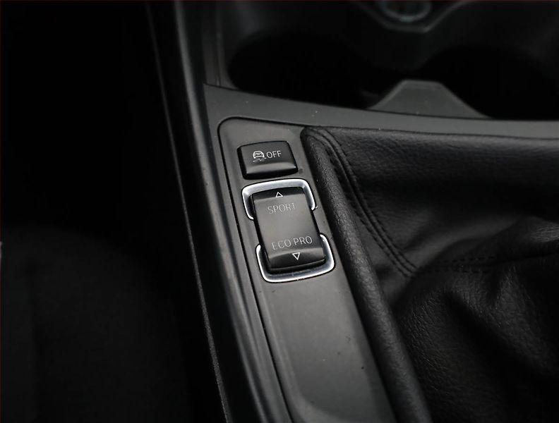 BMW Řada 1 (2014) 116d, Navi, Tempomat - fotka 15 z 21