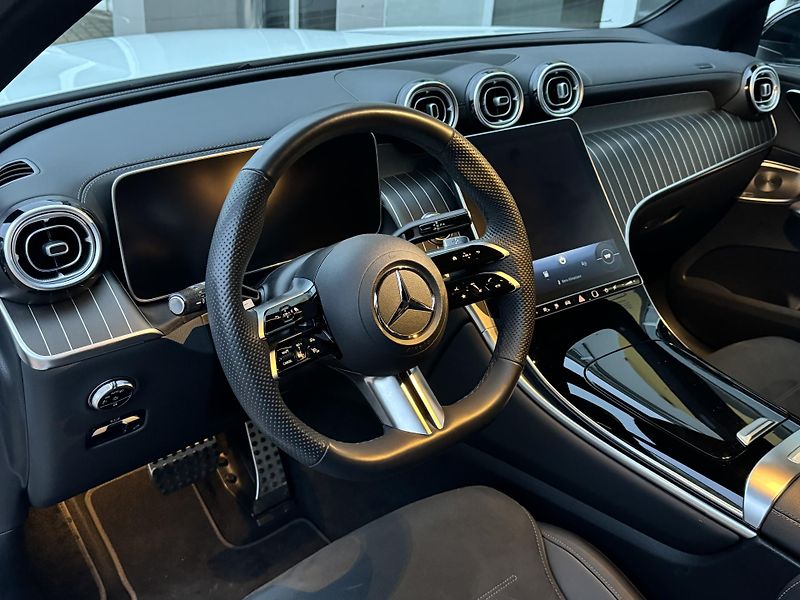 Mercedes-Benz GLC 300 de kupé AMG Premium - fotka 10 z 18