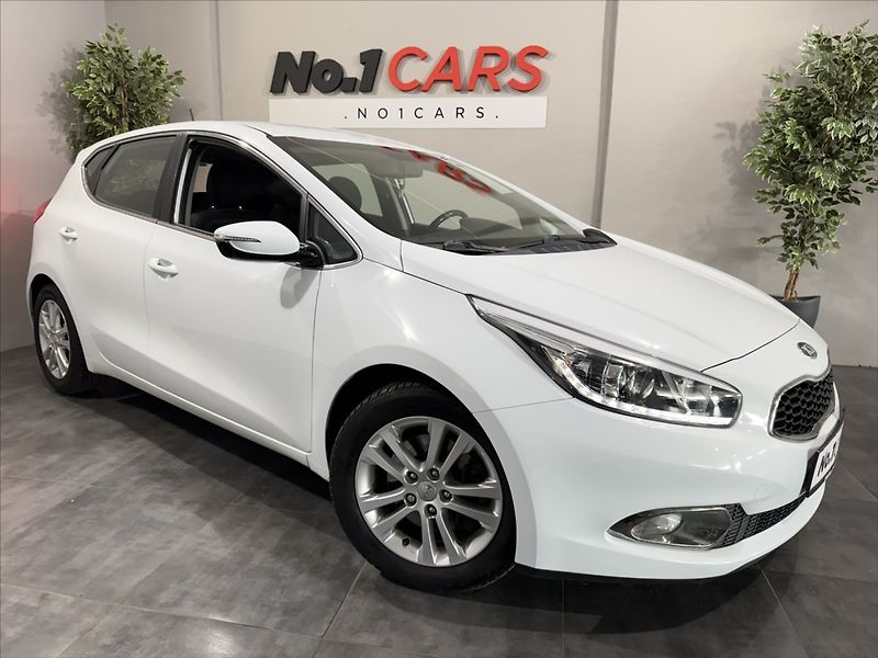 Kia Ceed 1,6   CRDI 94KW NAVI KAMERA ČR - fotografie inzerátu