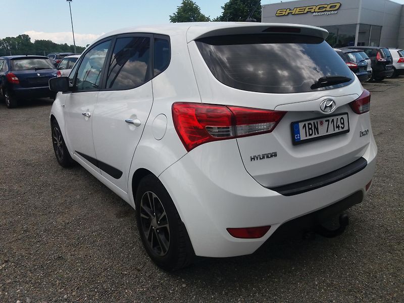 Hyundai ix20 1.6i,92kW,TAŽNY,VÝHŘEV.!! - fotka 4 z 20