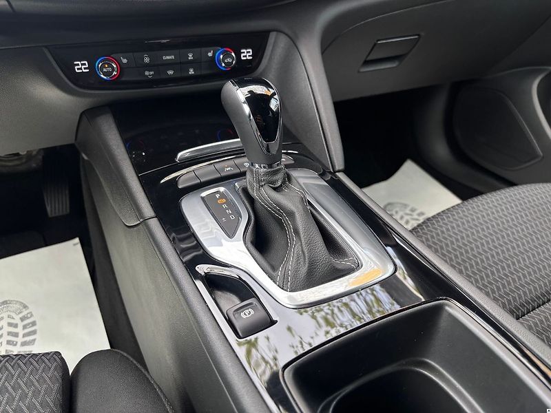 Opel Insignia 1.5CDTi/2021/ULTIM-AT9/ZÁRUKA2 - fotka 39 z 52