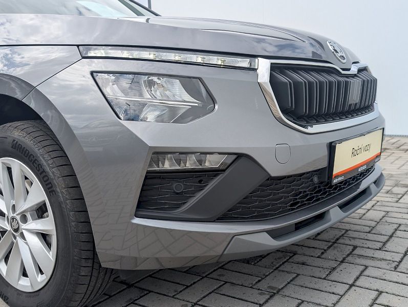 Škoda Kamiq (2025) 1,0 TSI / 85 kW DSG Top Select - fotka 16 z 30