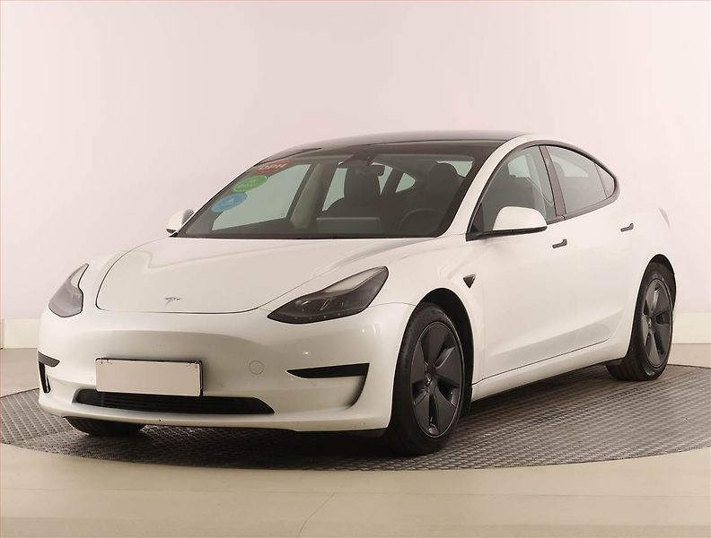 Tesla Model 3 (2021) Std Range Plus LFP, SoH 93% - fotka 2 z 33