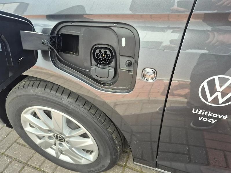 Volkswagen Caddy (2025)  1.5 TSI PHEV Life - fotka 11 z 12