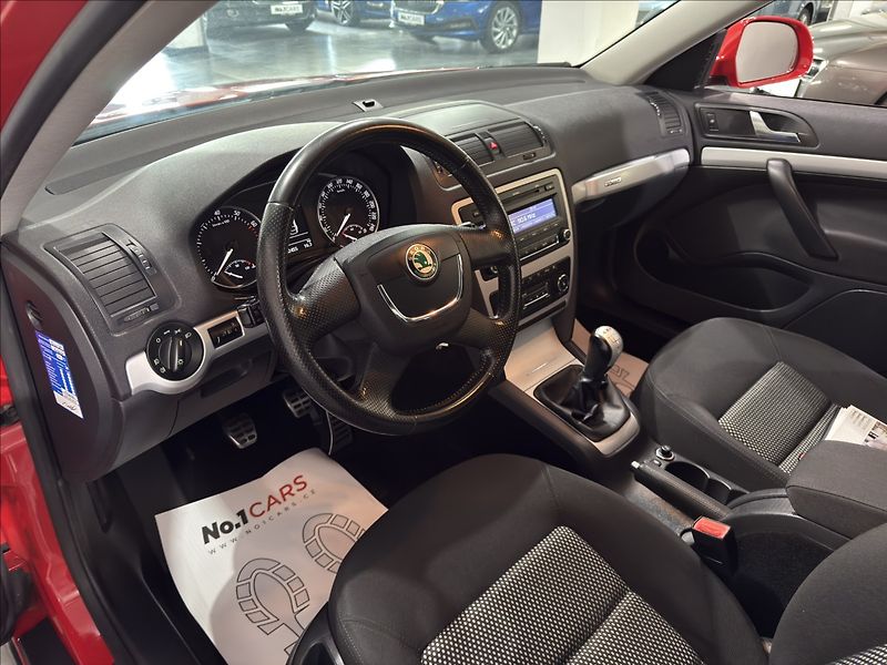 Škoda Octavia 1,8   TSI SCOUT NOVÝ MOTOR 0KM - fotka 10 z 37