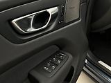 Volvo XC60 B5 AWD BLACK EDITION PLUS AUT  - náhled 42