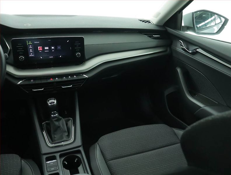 Škoda Octavia (2023) 2.0 TDI, ČR,1.maj, Serv.kniha - fotka 8 z 15