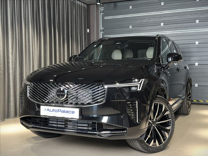 Volvo XC90 (2026) 2,0 T8  Ultra Bright - fotka 1 z 22
