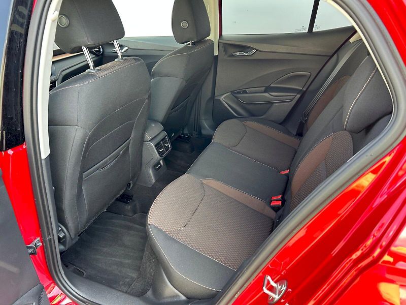 Škoda Fabia (2025) Top Selection 1.0 TSI 70 kW - fotka 27 z 30