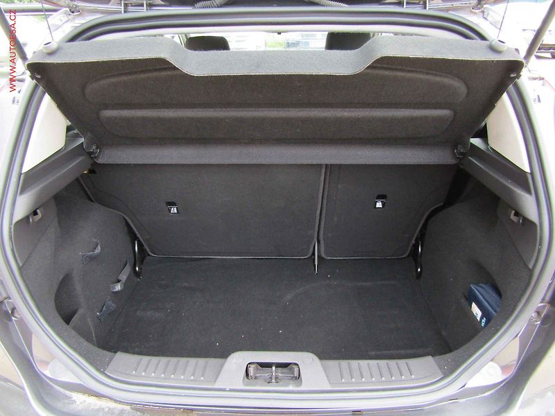 Ford Fiesta (2015) 1.2i, ČR, AC - fotka 7 z 17