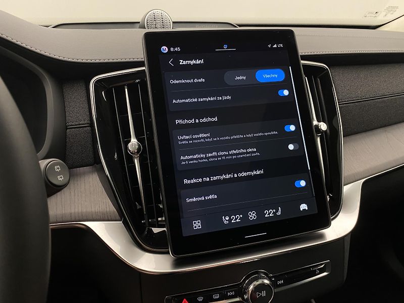 Volvo XC90 (2026) T8 AWD Plug-in BRIGHT ULTRA - fotka 61 z 76