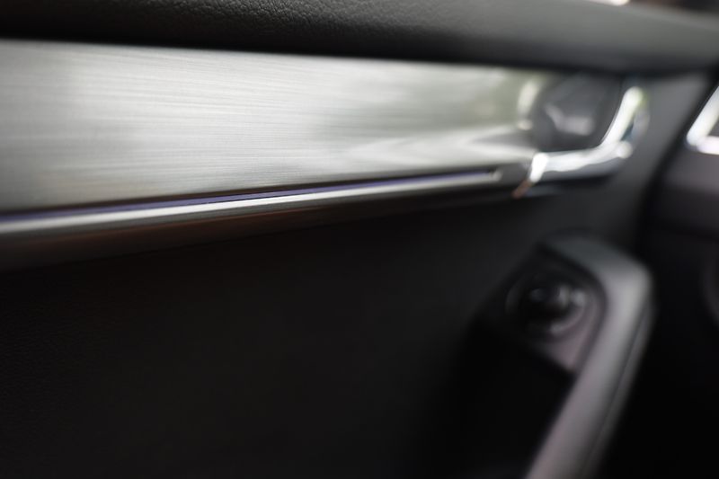 Škoda Octavia 2.0 TDI DSG Kamera Style+ - fotka 33 z 35