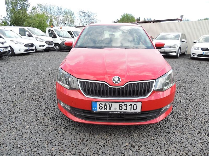 Škoda Fabia (2018) 1.0TSi Combi,70kw,Style,ČR1maj - fotka 2 z 52