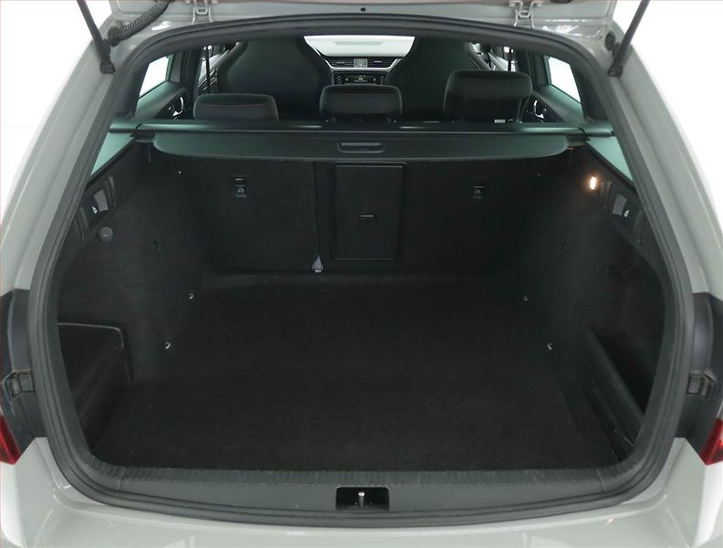 Škoda Octavia (2017) RS 2.0 TSI - fotka 14 z 16