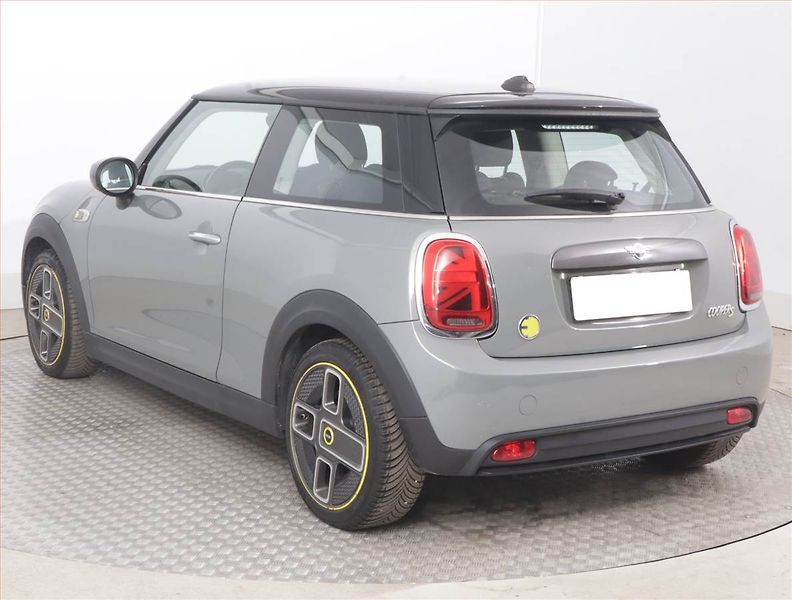 Mini Ostatní (2020) Cooper SE 32 kWh, SoH 95% - fotka 4 z 17