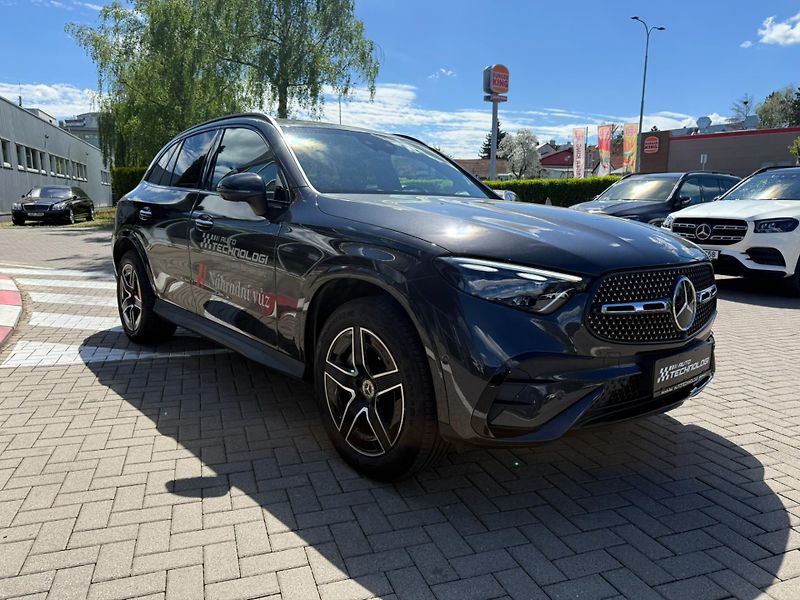 Mercedes-Benz GLC (2024) 300 de 4MATIC - fotka 4 z 27