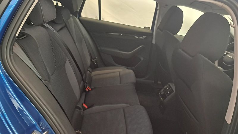 Škoda Octavia (2025) OCT.COMBI SELECTION 1,5 TSI 11 - fotka 17 z 24