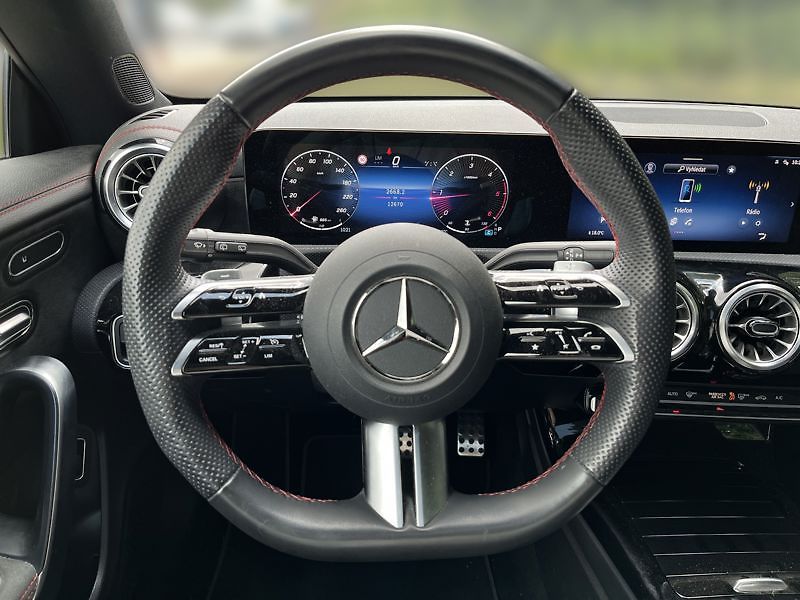 Mercedes-Benz CLA Třída 200 d Shooting Brake AMG - fotka 11 z 17