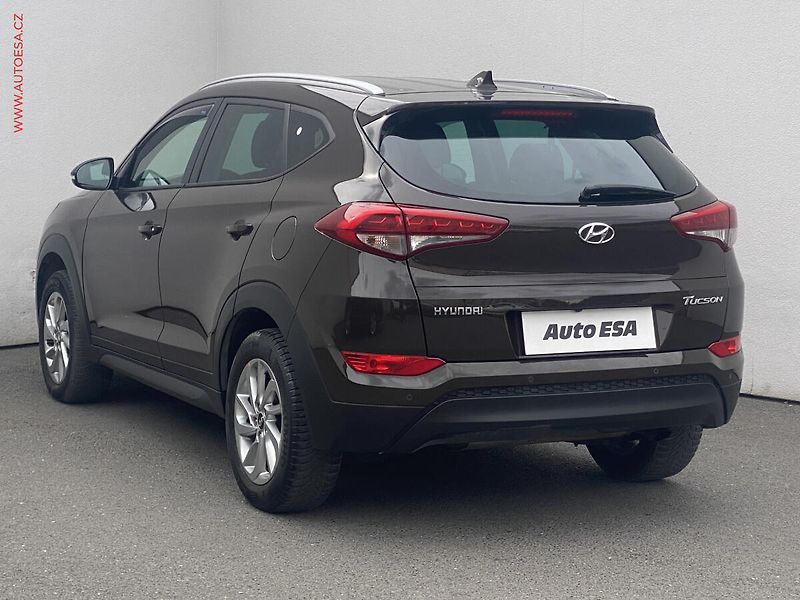 Hyundai Tucson (2017) 1.6 GDi, Trend, kamera - fotka 6 z 18