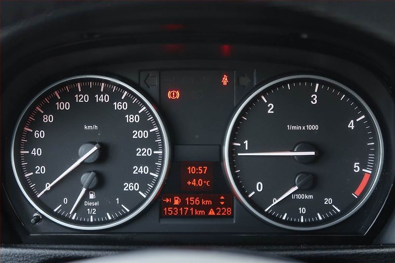 BMW X1 (2010) xDrive20d, 4X4, Xenony - fotka 11 z 17