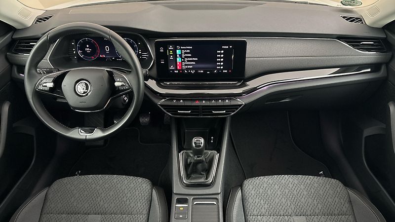 Škoda Octavia 2.0 TDI Style - fotka 8 z 25