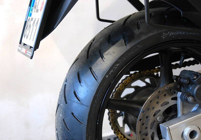 Yamaha FZ 6 S Fazer (2008) FZ6 S - nové pneu, hezký stav, - fotka 8 z 20