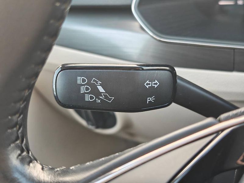 Škoda Superb Style 6MP 2,0TDI - fotka 15 z 25