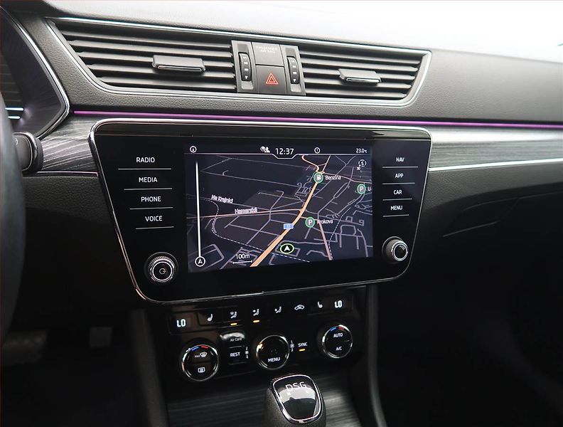 Škoda Superb (2020) Style 2.0 TDI - fotka 16 z 28