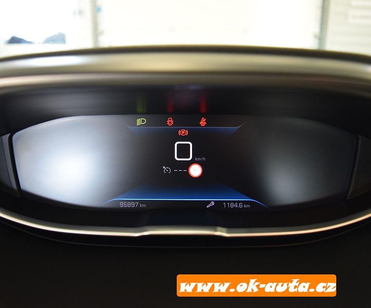 Peugeot 3008 1.5 HDI ACTIVE PACK 96 kW 2022 - fotka 47 z 61