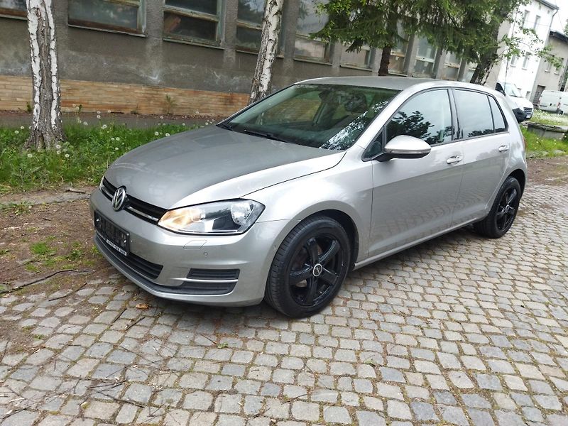 Volkswagen Golf (2017) 1.2 tsi/63kW, klima, výhřev,  - fotka 4 z 38