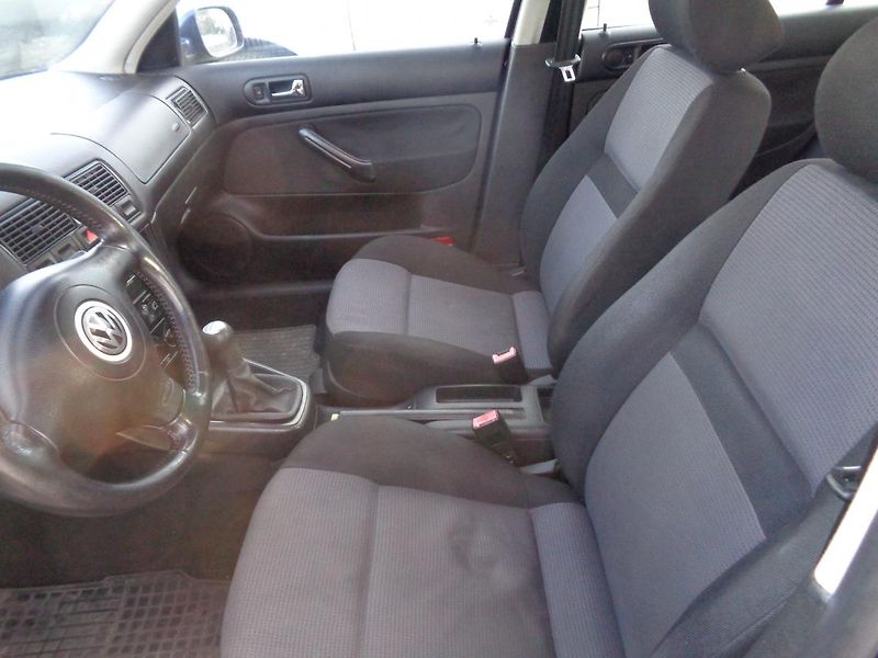 Volkswagen Golf 1,9 TDI - fotka 12 z 17