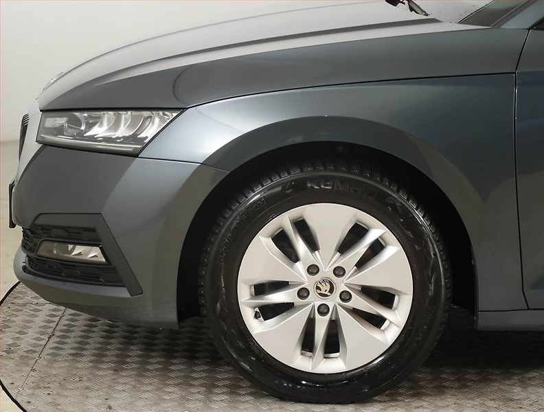 Škoda Octavia (2021) 1.5 TSI, Serv.kniha, Tempomat - fotka 14 z 19