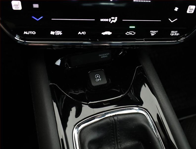 Honda HR-V (2017) 1.5 i-VTEC, ČR,1.maj - fotka 11 z 19