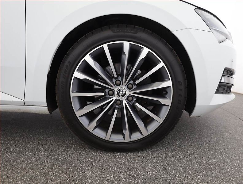 Škoda Superb (2019) 2.0 TDI, Automat, Tempomat - fotka 19 z 19