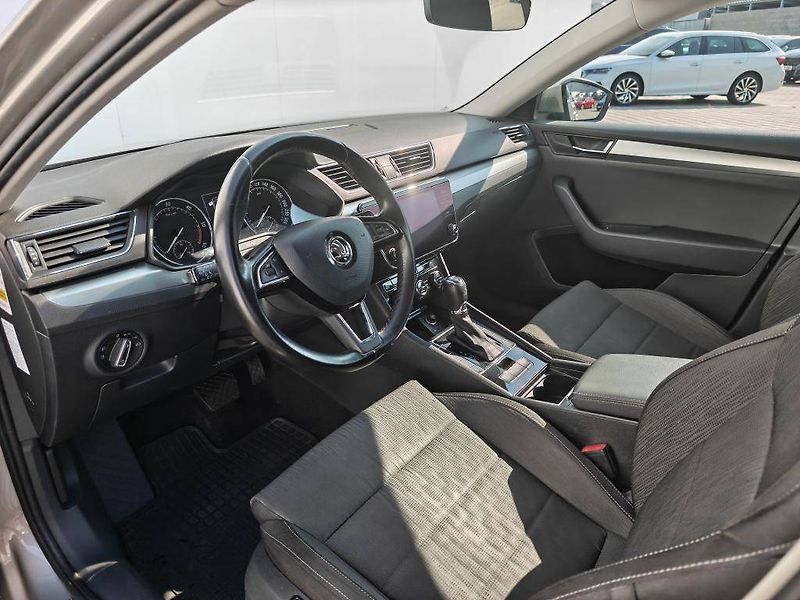 Škoda Superb Ambition Green tec 6DSG 2,0TDI - fotka 5 z 22