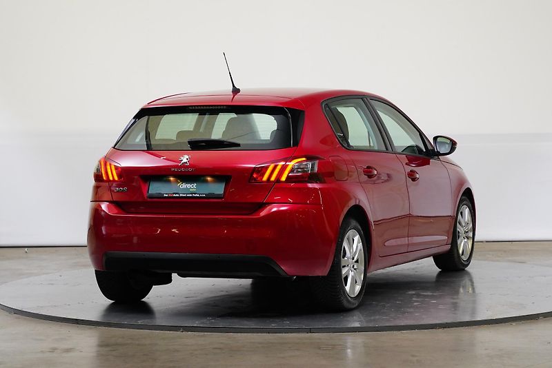 Peugeot 308 - fotka 2 z 24