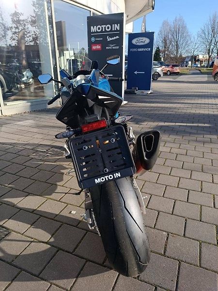 Aprilia RSV4 RR (2025) RSV4 1100 Stingray Blu (sleva - fotka 11 z 12