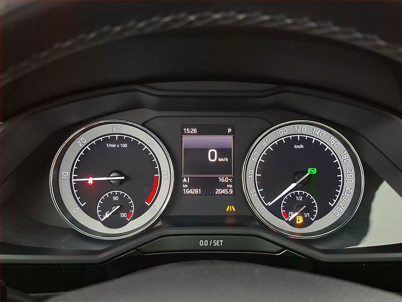 Škoda Superb (2016) Laurin&Klement 2.0 TDI, 4X4 - fotka 11 z 25