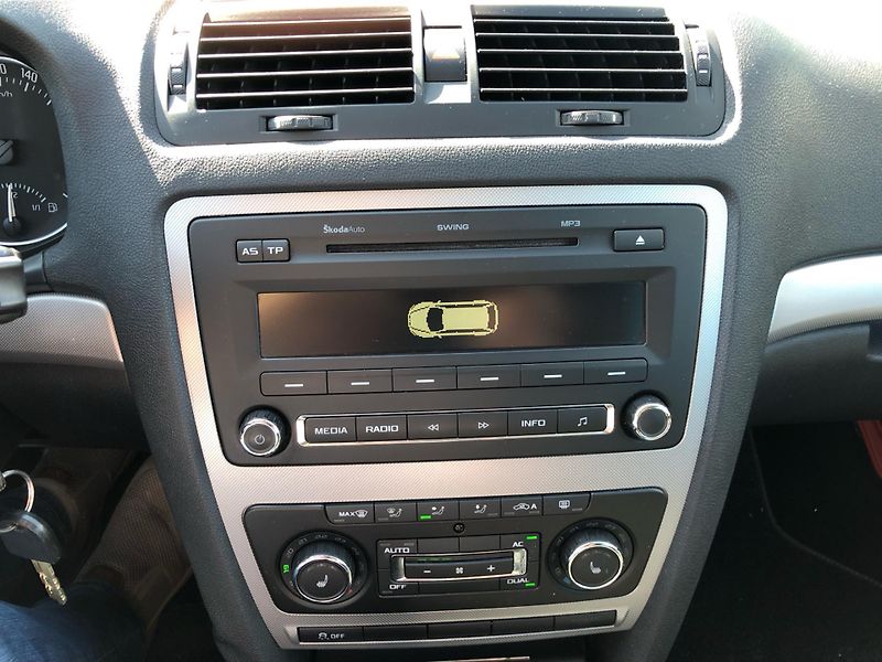 Škoda Octavia Combi 1.4 TSI - fotka 20 z 30