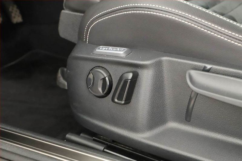 Škoda Kamiq (2025) 1.0 TSI, Drive - fotka 16 z 20